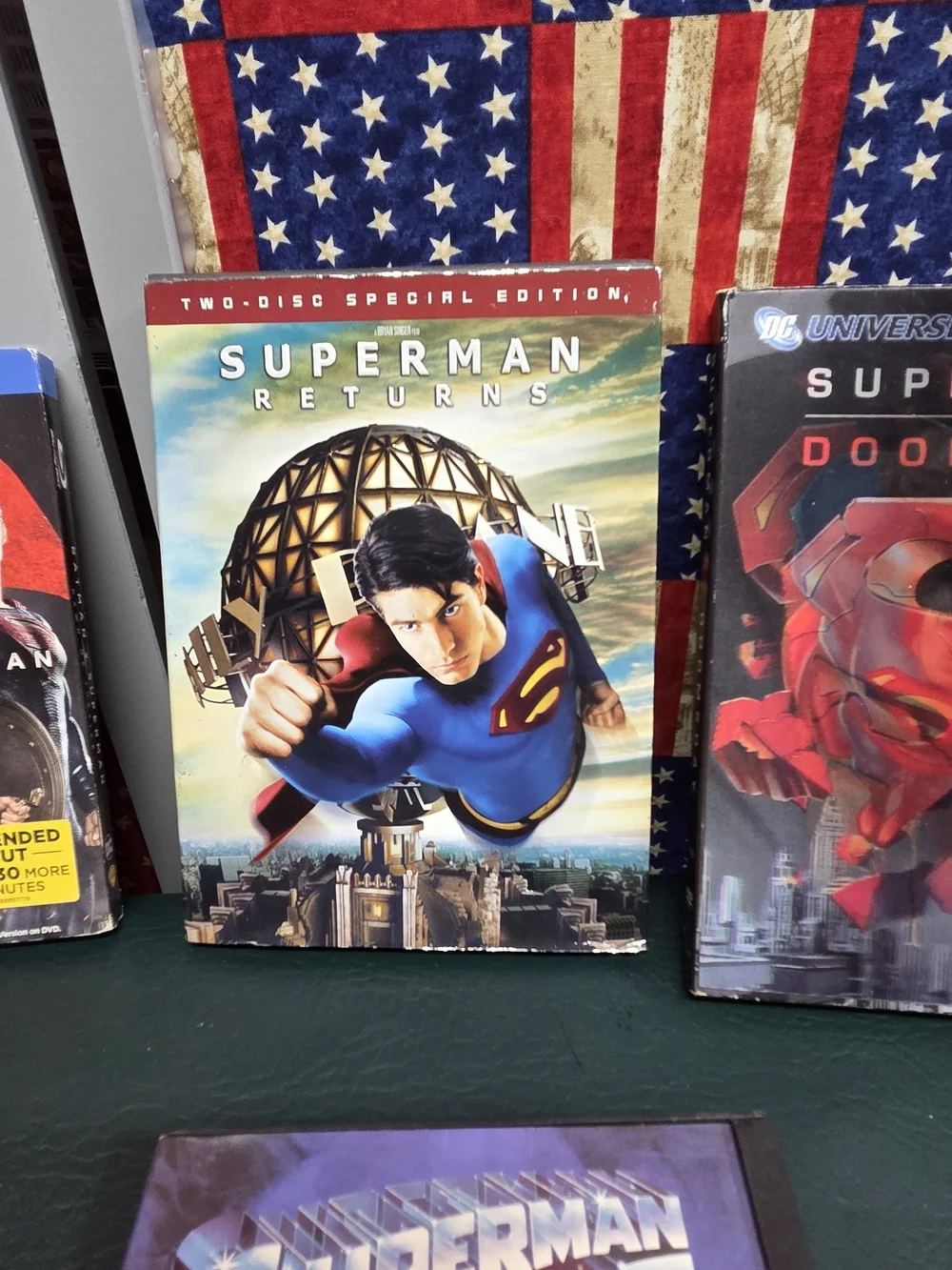 **Superman DVD/VHS Collection - Classic Superman Covers (Blue & Red)** - Picture 7 of 10